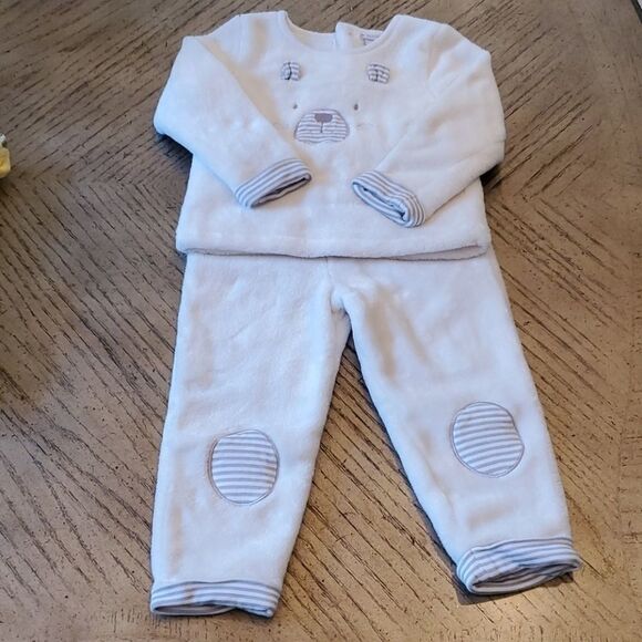 24 month boys cozy teddy bear sweater and pants - Picture 1 of 6